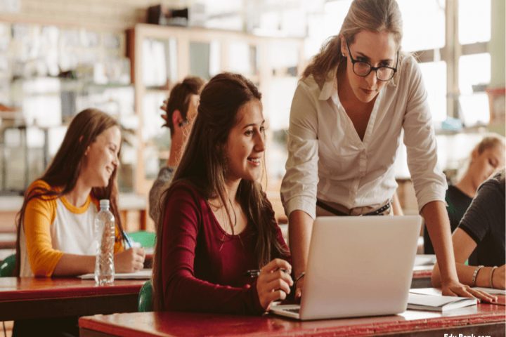 Education Schools - Training Options for Teaching Careers