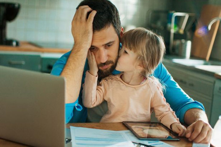 Grants Available For Single Mothers - Moms Can Get Money For School