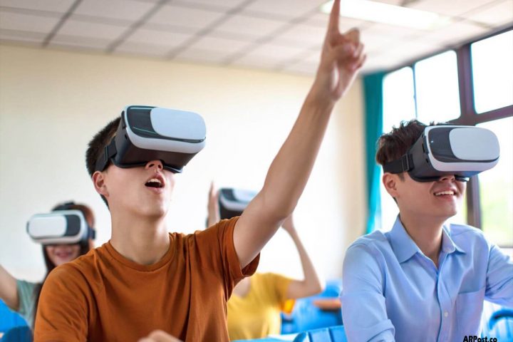 Life in the World of Virtual Educators